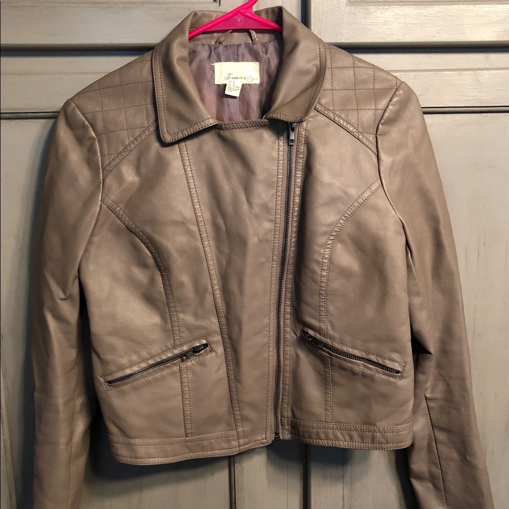 Forever 21 cropped faux leather motorcycle jacket